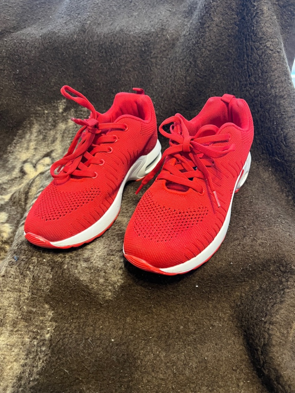 Kids Red Athletic Sneakers - Breathable Lightweight Trainer
